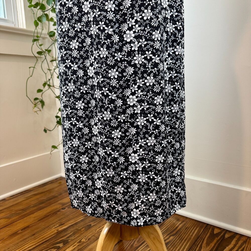 Vintage Black White Floral Daisy Rayon Midi Straight Skirt | Christopher & Banks - Picture 4 of 8